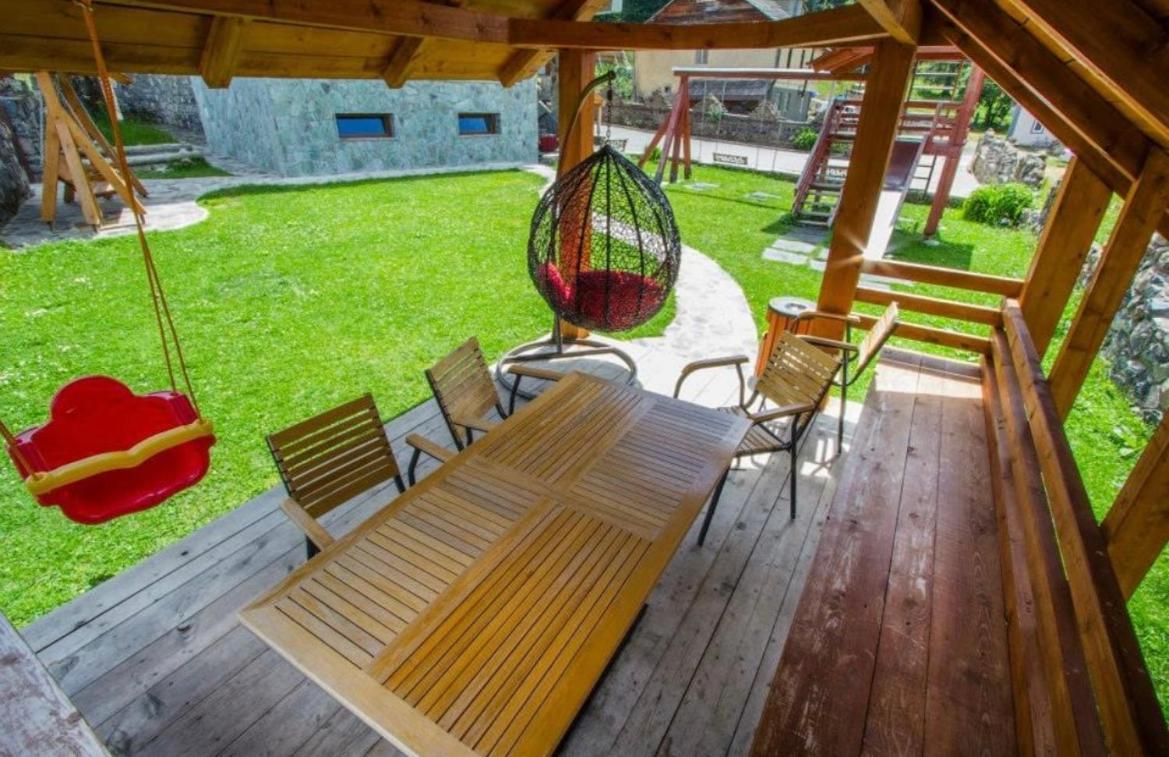 Hotel Red House Bakuriani Zewnętrze zdjęcie
