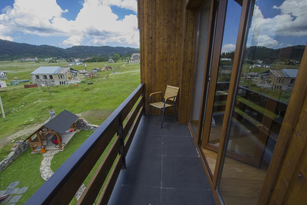 Hotel Red House Bakuriani Zewnętrze zdjęcie
