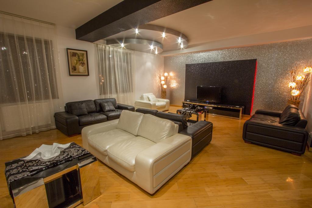 Hotel Red House Bakuriani Zewnętrze zdjęcie