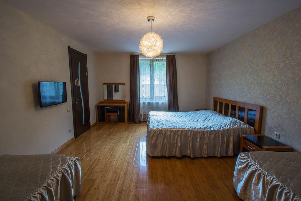 Hotel Red House Bakuriani Zewnętrze zdjęcie